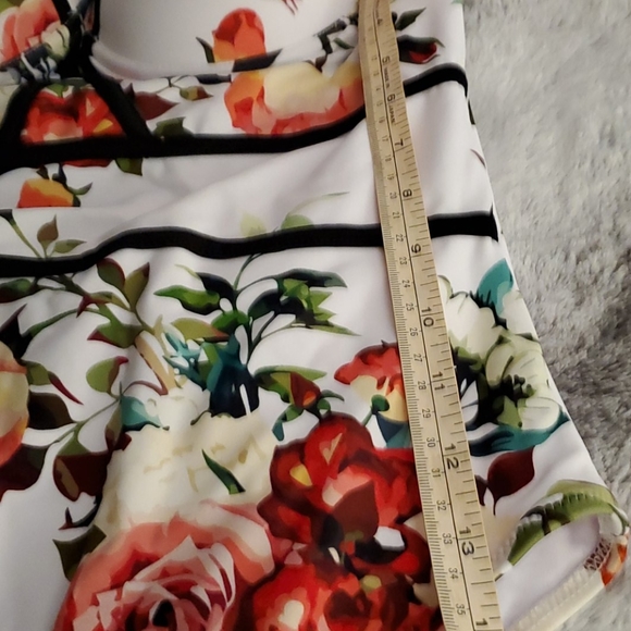 CupShe Floral one piece swimsuit - Picture 7 of 8